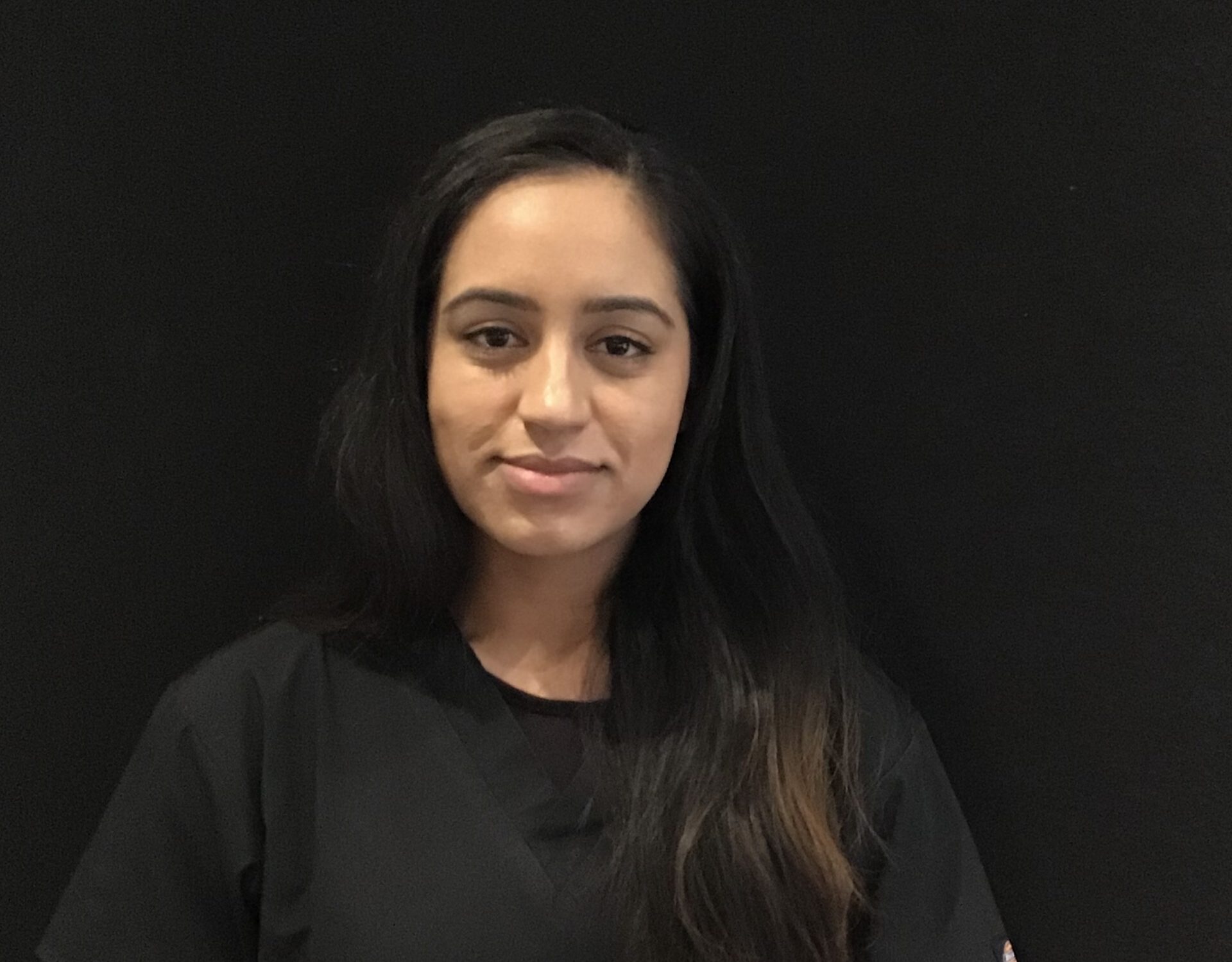 Portrait of Dr Kalveen Manak